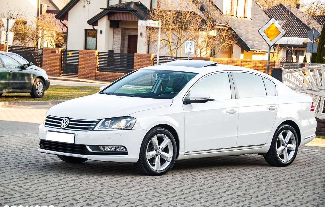 Volkswagen Passat cena 41900 przebieg: 225000, rok produkcji 2013 z Wyszków małe 742